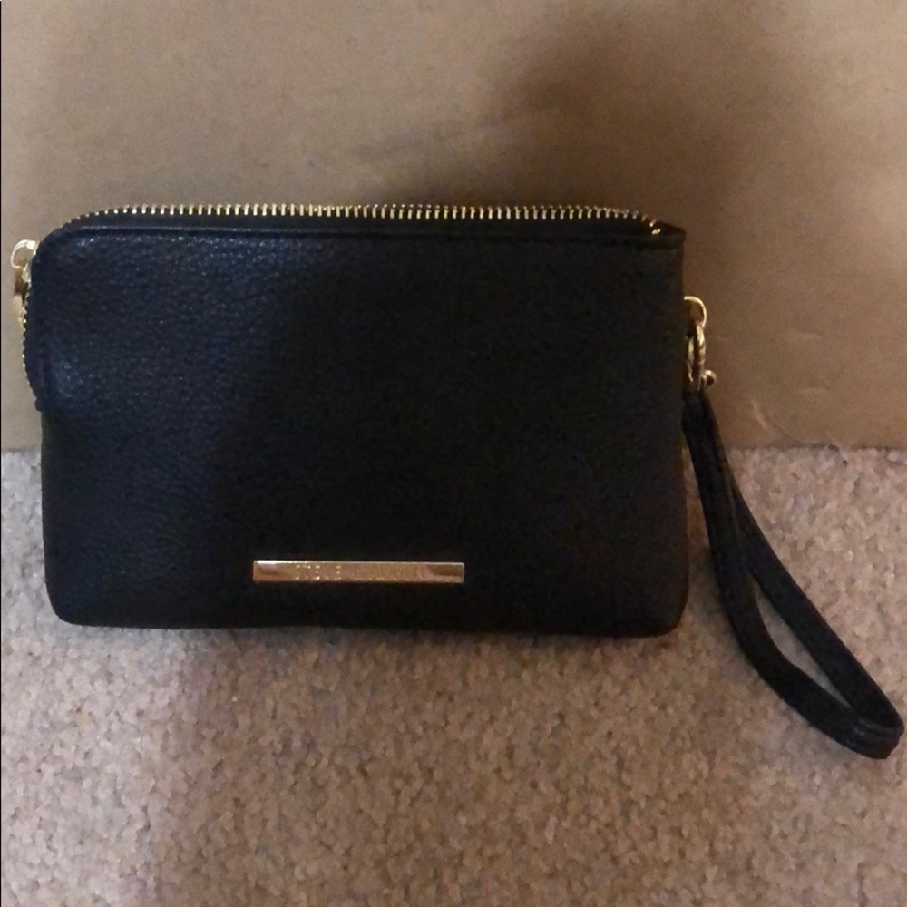 Steve Madden Wristlet